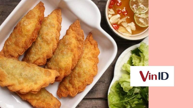 Bánh gối chiên giòn, vàng ươm