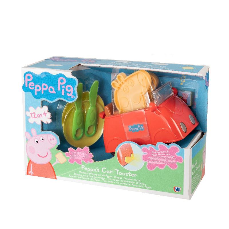 Bánh kem Peppa Pig sinh động với tạo hình các nhân vật trong phim.