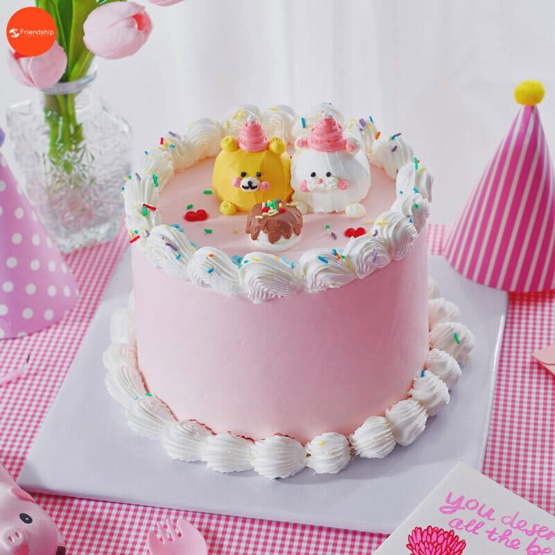 Bánh sinh nhật mèo Hello Kitty kem tươi cho bé 9 tuổi