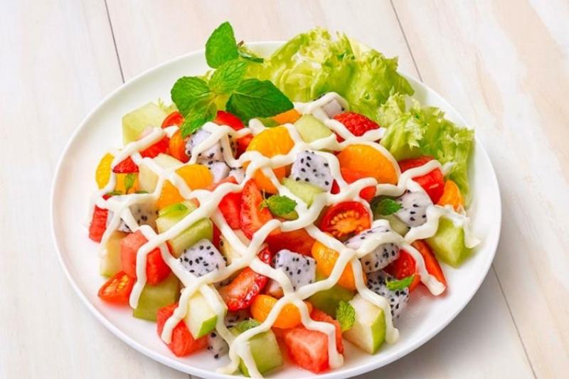 Biến tấu salad hoa quả sữa chua