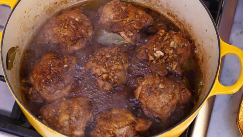 Cách nấu Adobo gà