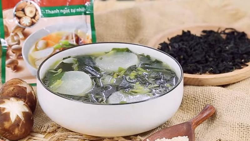 Canh rong biển Hàn Quốc và Tử Vi