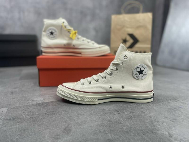 Converse cổ cao - biểu tượng thời trang