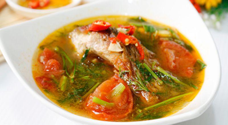 Đầu cá chép nấu canh chua