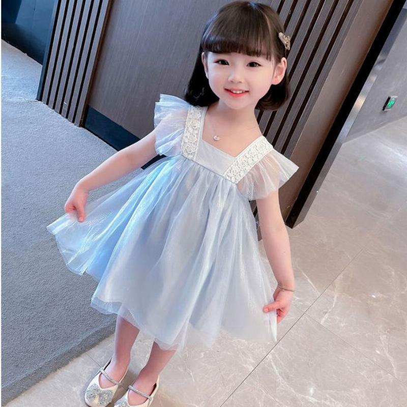 Phụ kiện đi kèm áo baby doll trắng