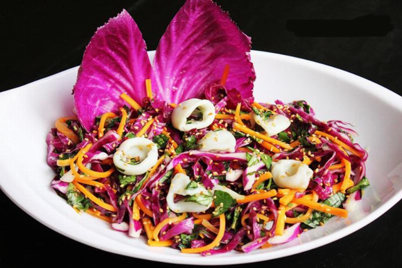 Salad bắp cải tím sốt dầu giấm