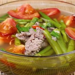 Cách làm canh chua rau muống thịt bò