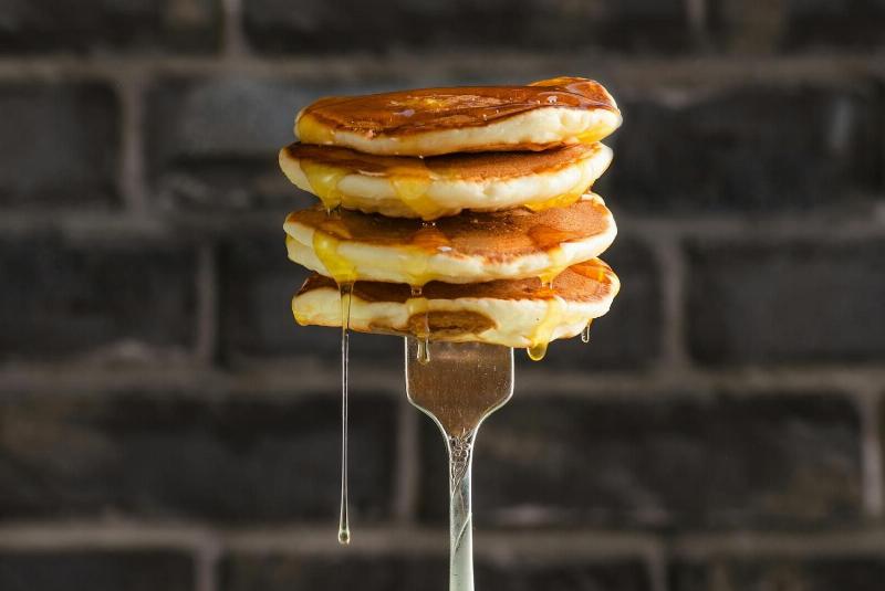 Bánh pancakes mềm mịn, thơm ngon cho bữa sáng